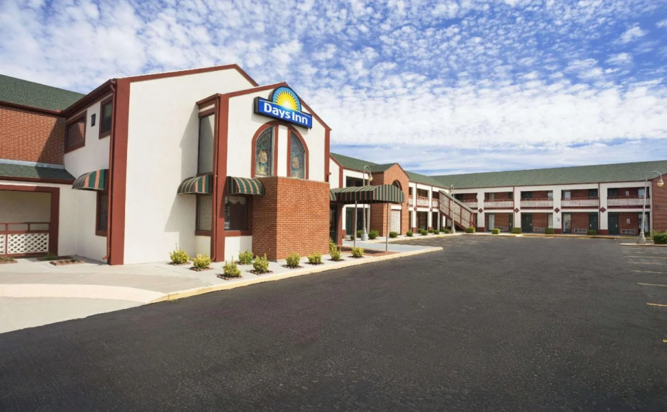 Days Inn by Wyndham Wichita West Near Airport