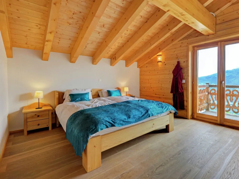 Modern Chalet with Hot Tub in Les Collons