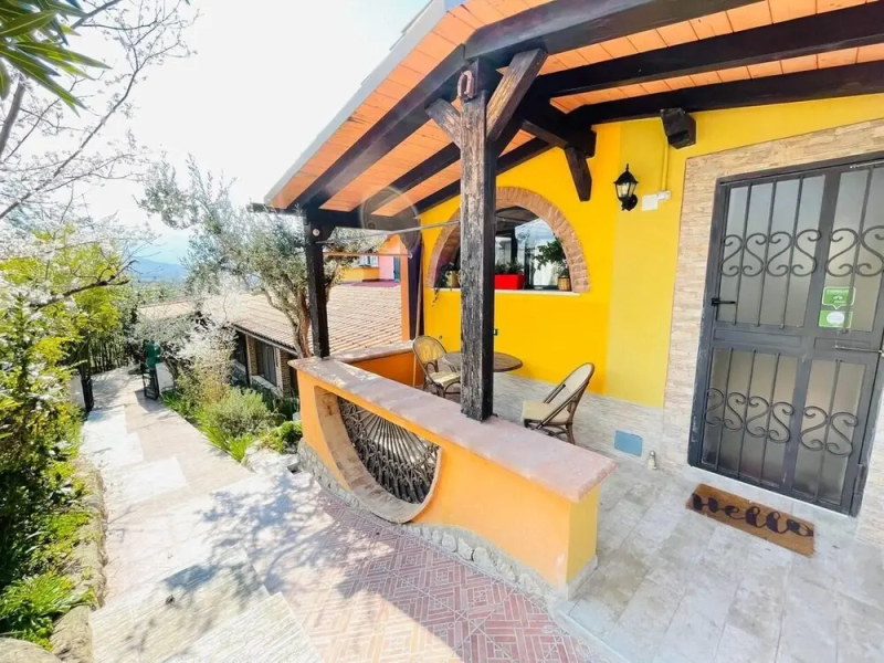 Captivating 5-bed Villa in Sulmona, A Place To Be!