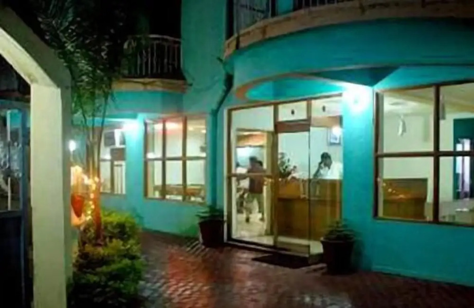 Jessica Saffron Beach Resort