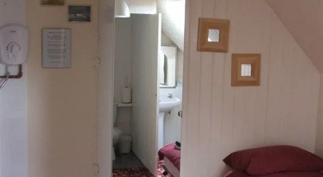 Centre Lodge Guest House