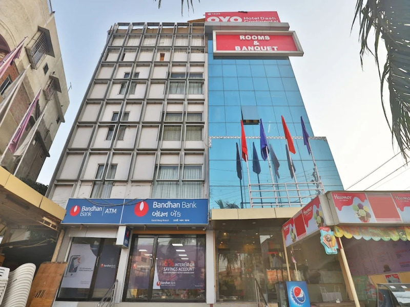 OYO Hotel Dash Continental