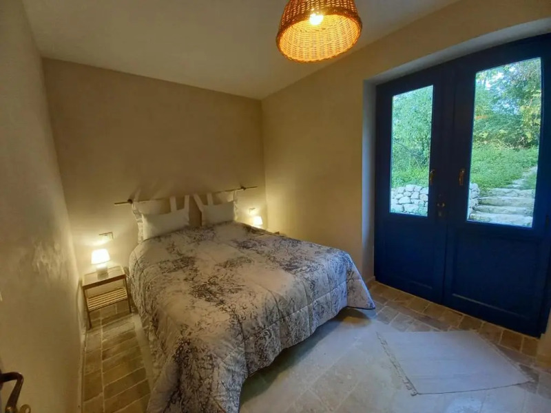 La casa dalle finestre blu