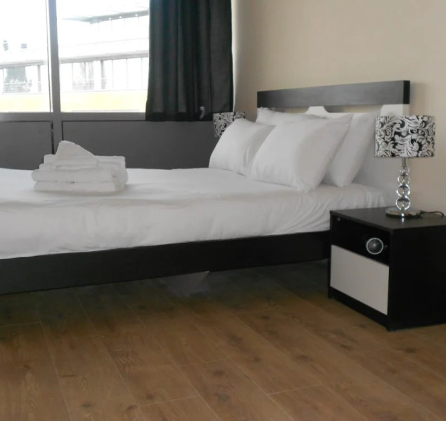 Parallel House Serviced Apartments Slough Windsor