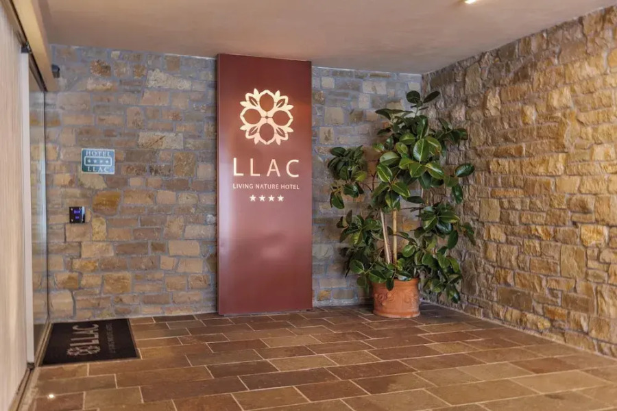 LLAC Living Nature Hotel