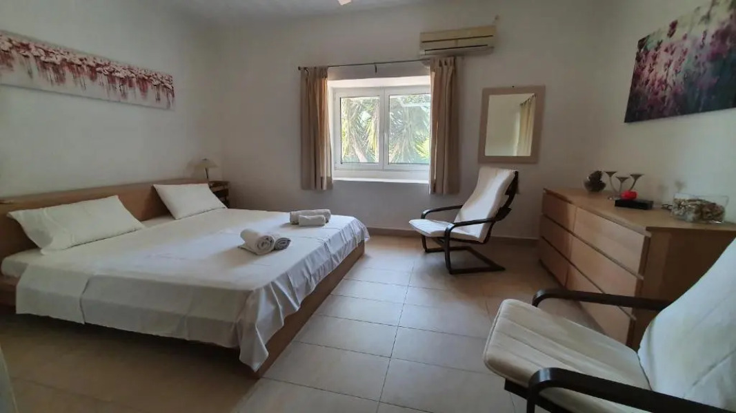 Villa Dunes 350m from the sandy beach