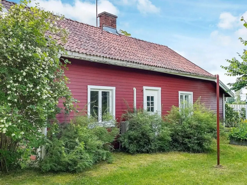 7 Person Holiday Home In Axvall