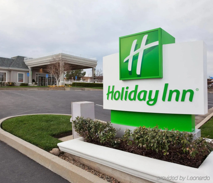 Holiday Inn Redding by IHG