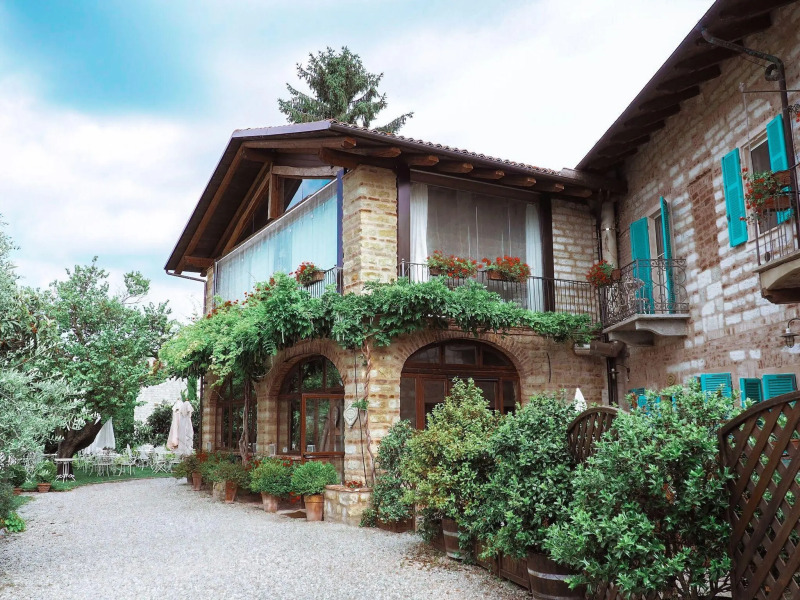 Wonderful Mansion in Ombra with Swimming Pool