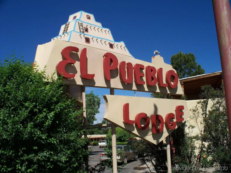 El Pueblo Lodge