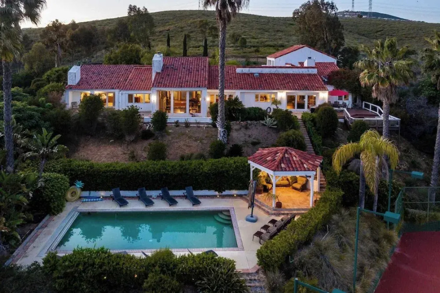 Resort-style Estate w/ Pool, Game Room & Valley Views Near Wineries The Tennis Ranch by Avantstay