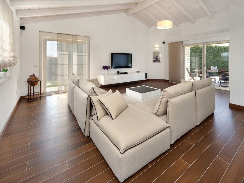 Luxury Villa for up to 6 Persons With Pool, Bbq, Wine Cellar and Billiard