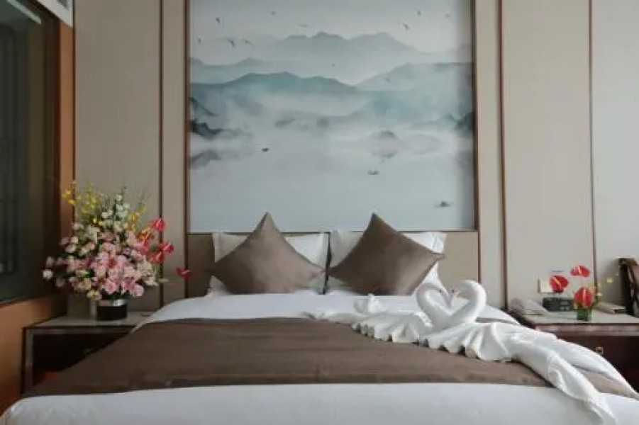 Lijing Jianguo Hotel