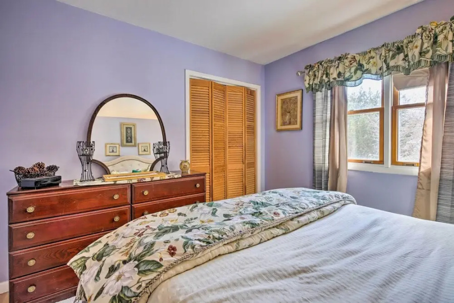 Hopewell Junction Apartment w/ Community Pool