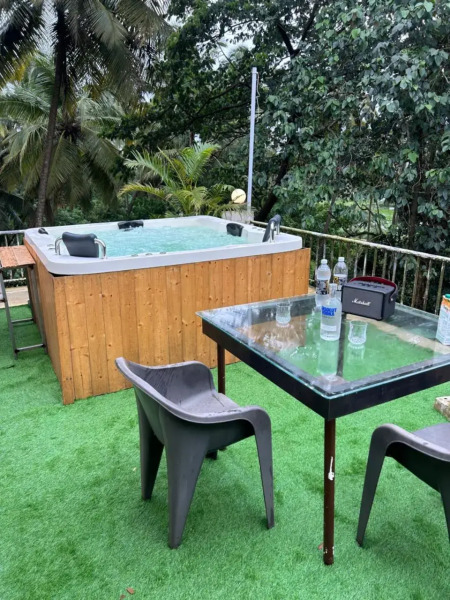 Pinnacle Holiday Homes