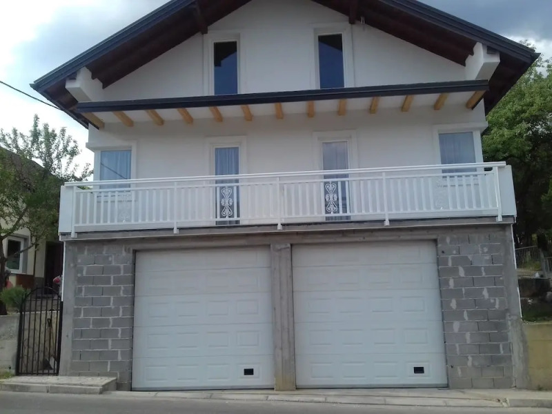 Big mama's Apartments