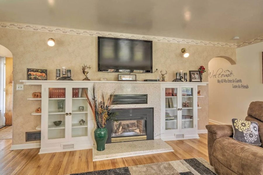 Panguitch Home w/ Patio ~ 24 Mi to Bryce Canyon