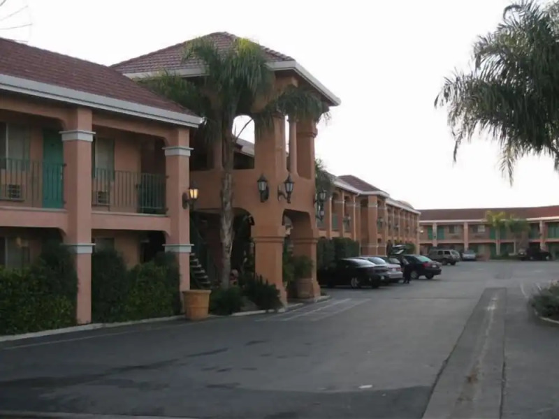 Merced Inn and Suites
