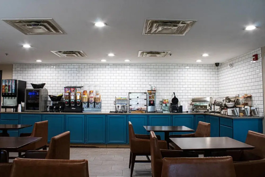 Country Inn & Suites Carlisle