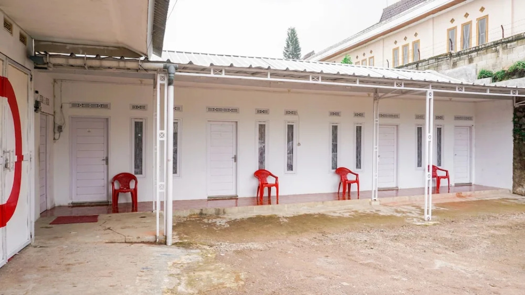 Cempaka Homestay by OYO Rooms