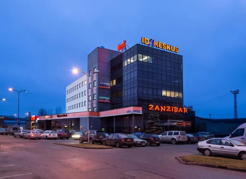 A comfortable 18m room with balcony