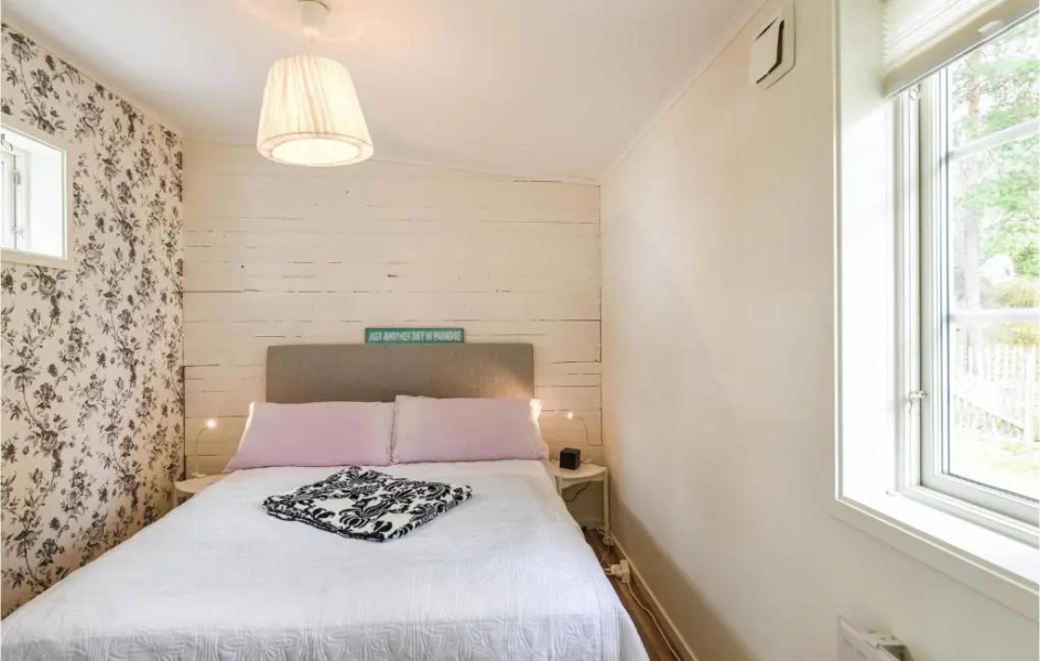 Stunning Home in Lidköping With 3 Bedrooms