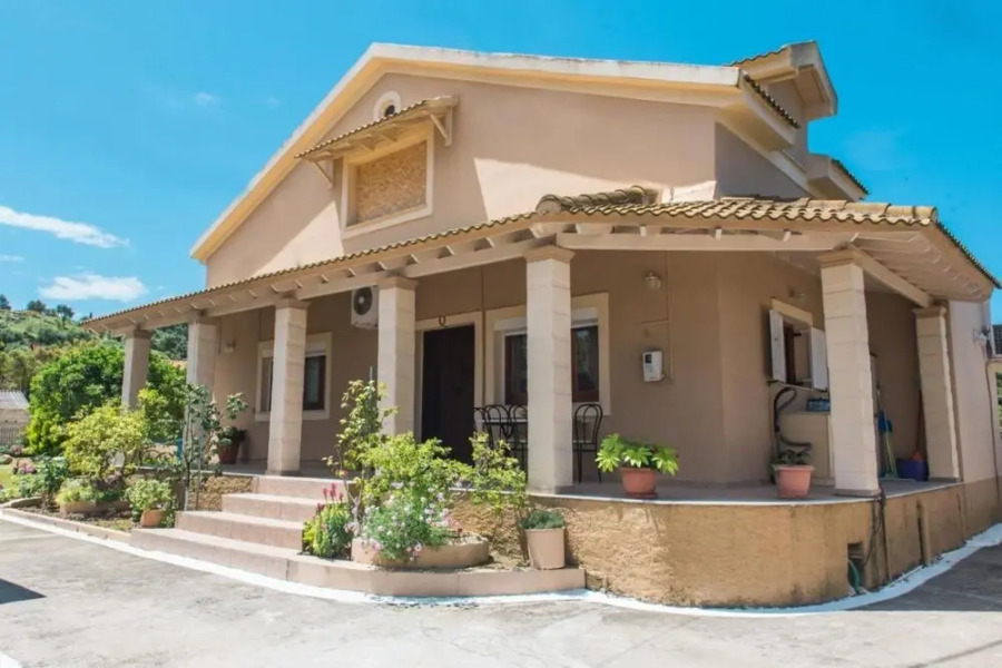 Villa Michael in Kritika