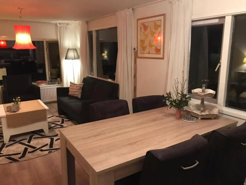 Wulft 47 Zonnig gezellig 6p chalet met zwembad in bosrijke omgeving op Familie Camping de Vossenburcht