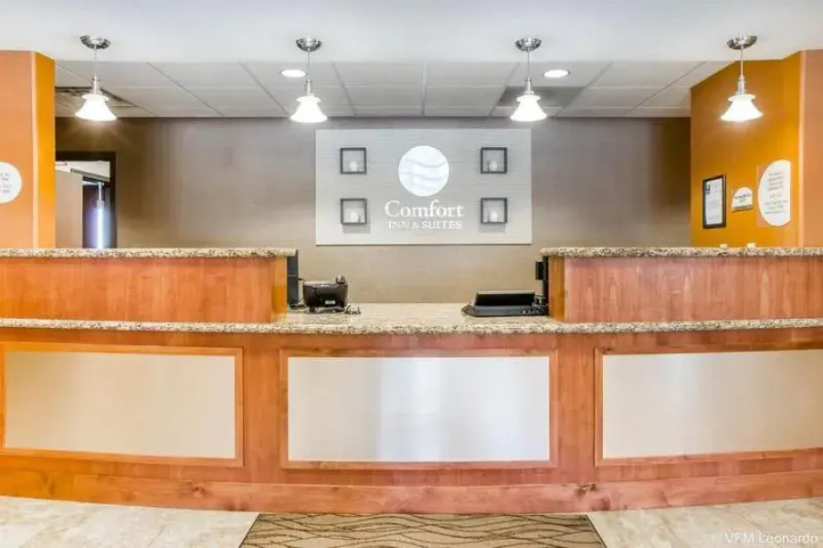 Comfort Inn & Suites