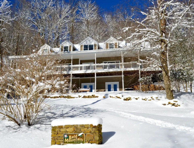 Bald Mountain House Inn at the Wolf Laurel Resort