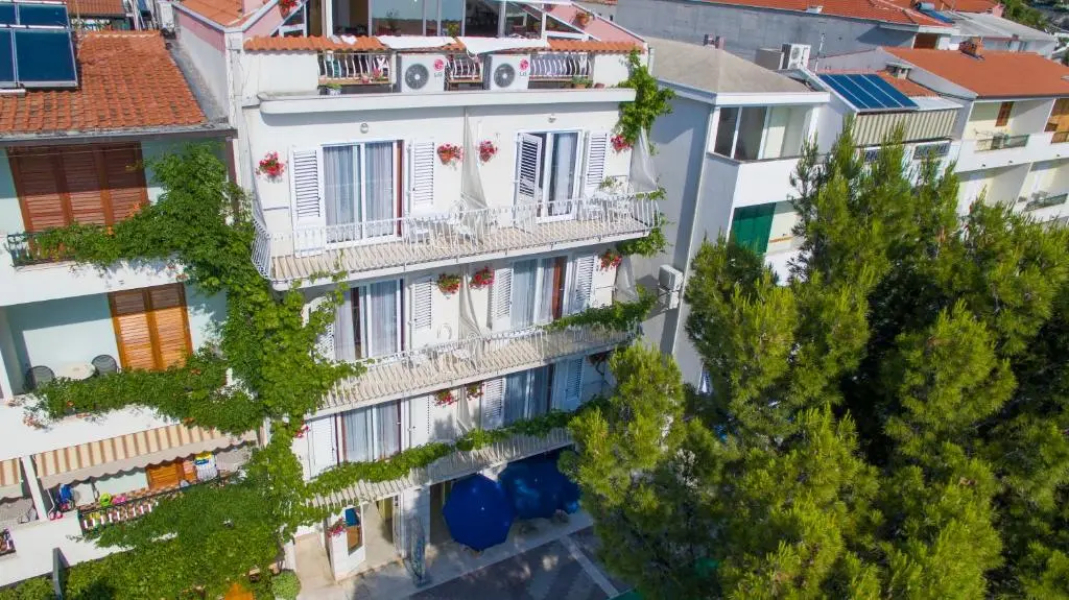 Apartments Ankora