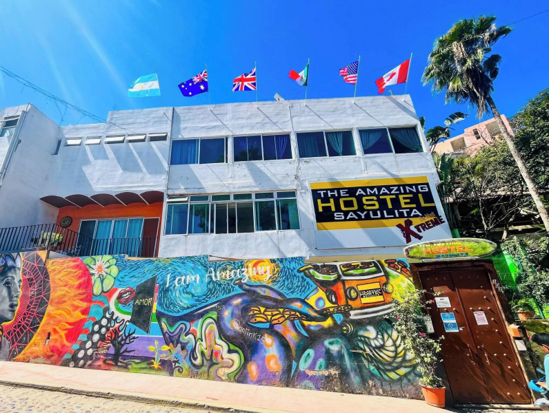 ITH Sayulita Amazing Surf Hostel