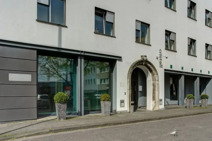 Отель Premier Inn Koeln City Centre