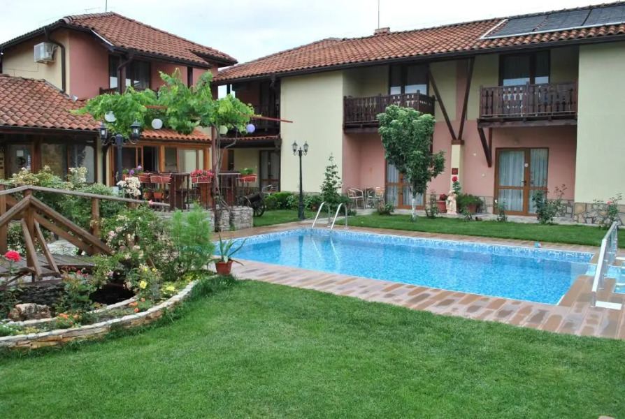 Family hotel Complex Gradina