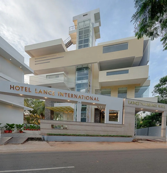 Hotel Lance International