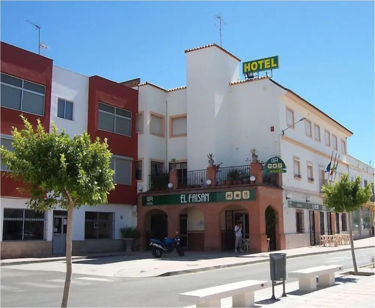 El Faisan C&R Hotel