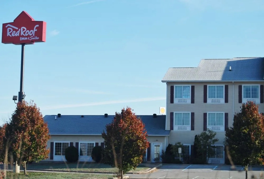 Red Roof Inn & Suites Berea