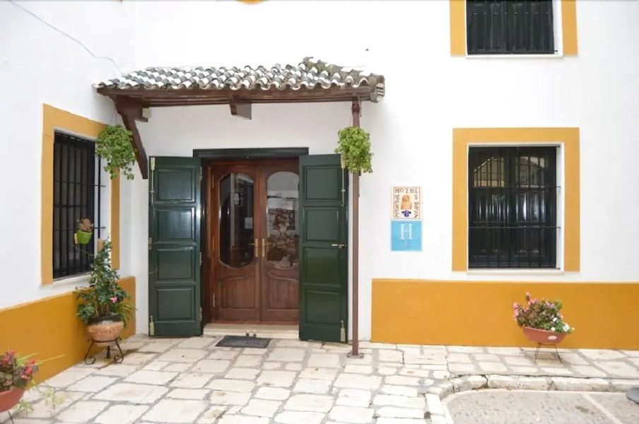 Hotel Manantial de Roya