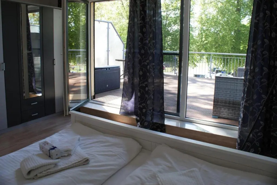 Leuchtturm am Ostseestrand - ABC56