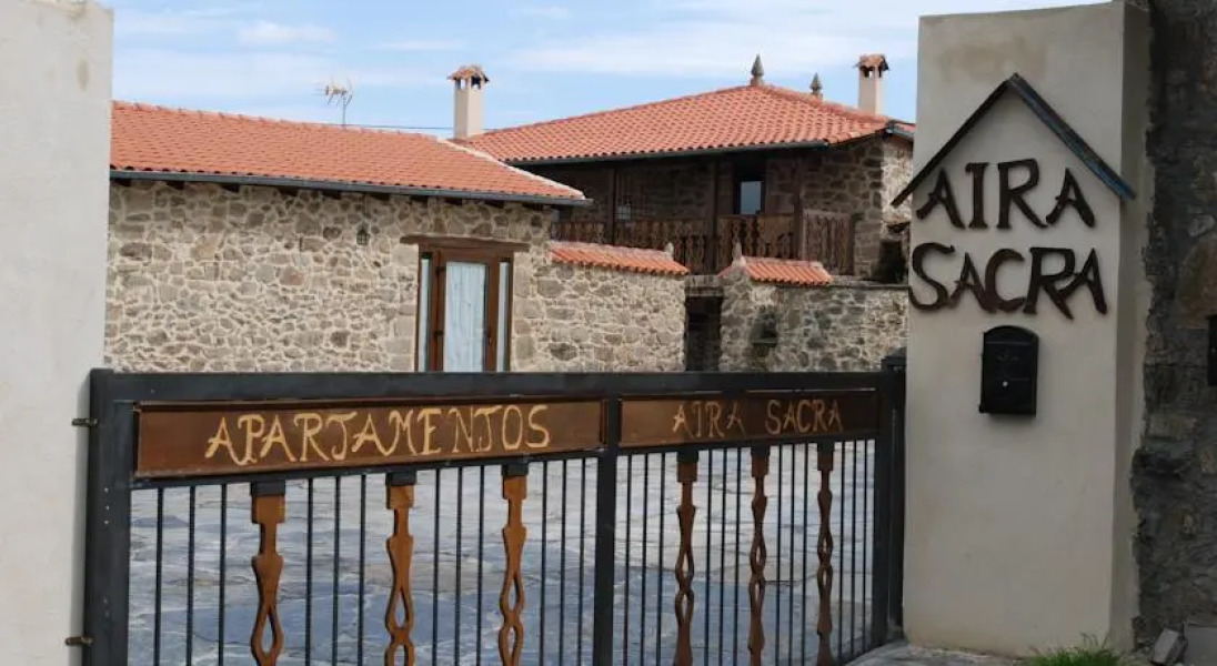 Apartamentos Aira Sacra
