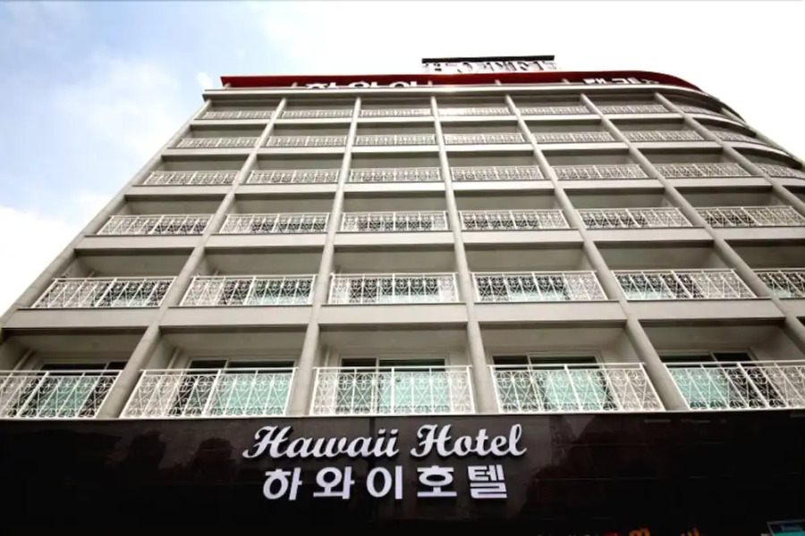 Hawaii Hotel
