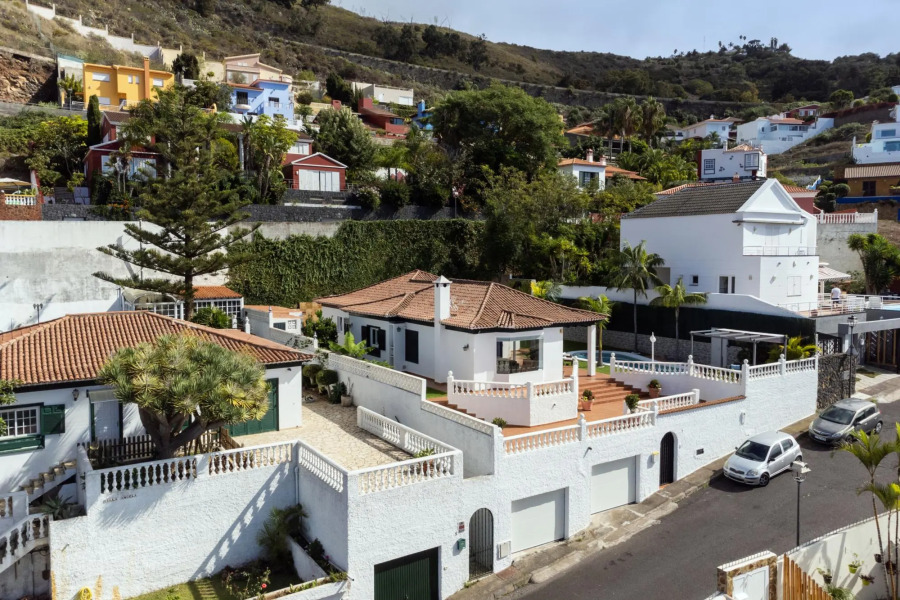 Home2Book Design Asian Sabina, Heated Pool & View