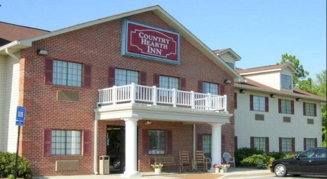 Garden Inn & Suites - Fitzgerald