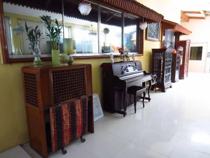 Belles Pension House