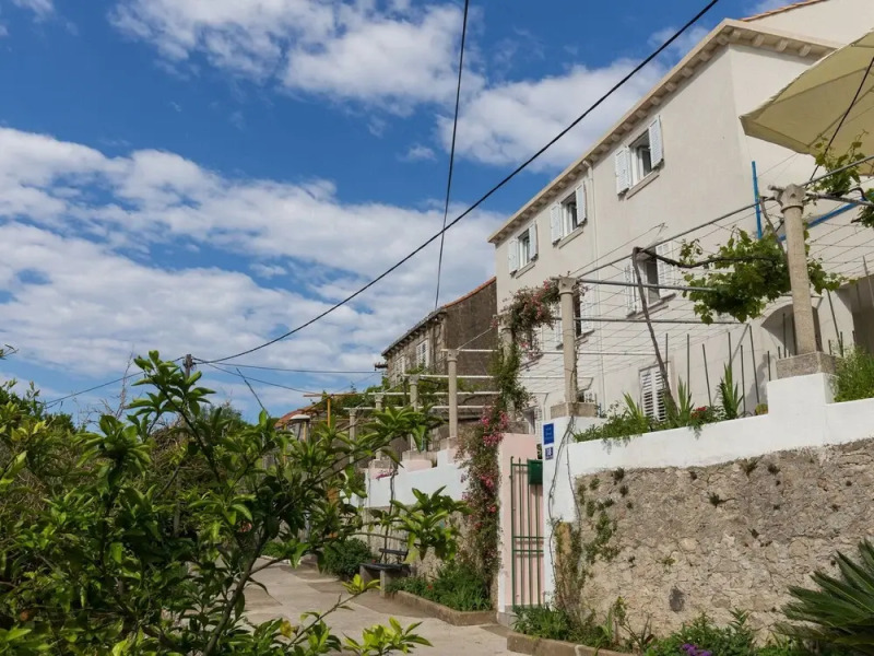 Restful Villa in Dalmatia With Garden