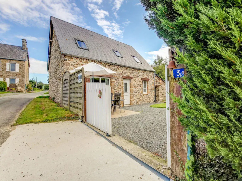 Beautiful Holiday Home in Brainville with Garden