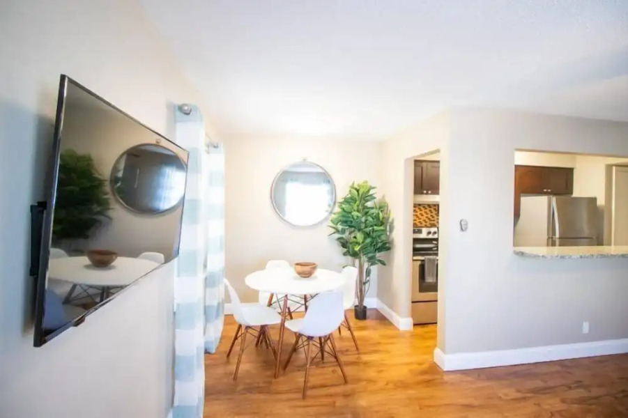 Brief Homes - The Victor 1 Bedroom Apartment #5