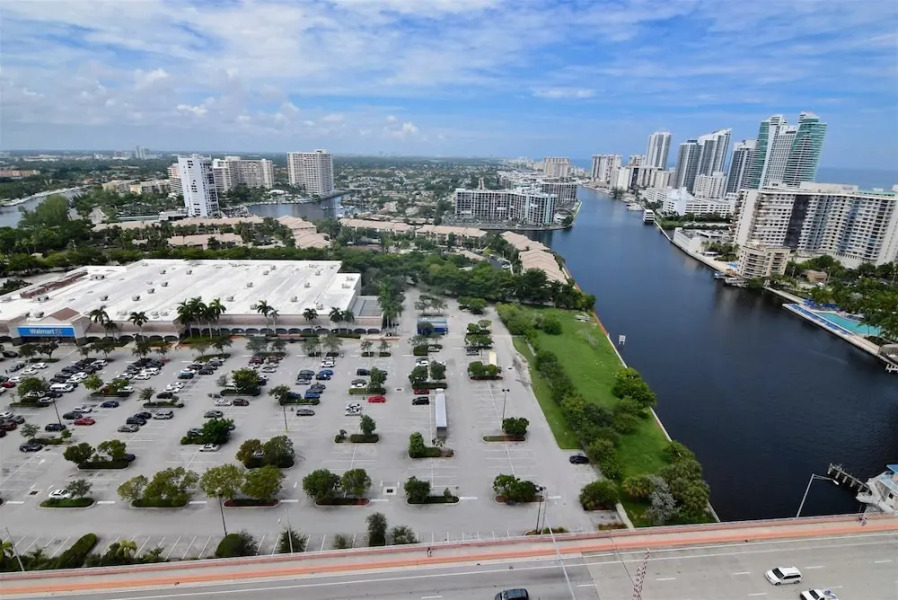 Stunning Ocean & Bay View Residence 1 Bed 1 Bath @ Beachwalk