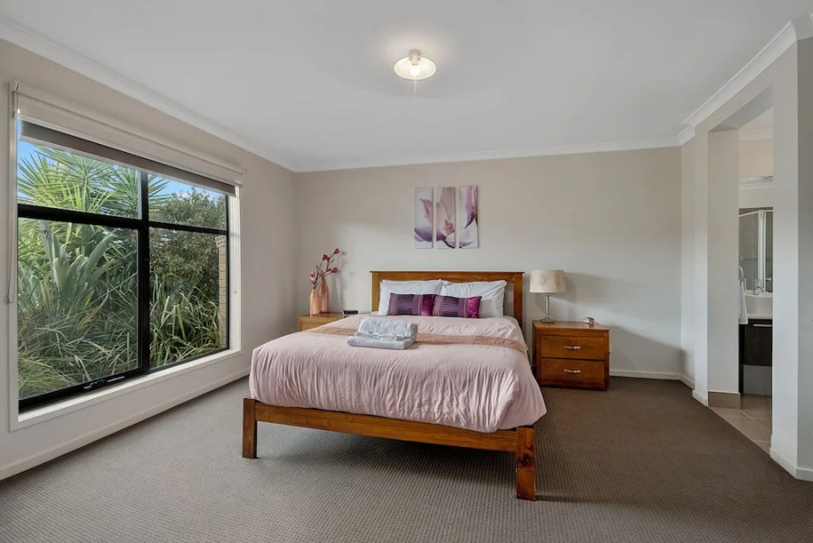 Bundalong on Clarke St