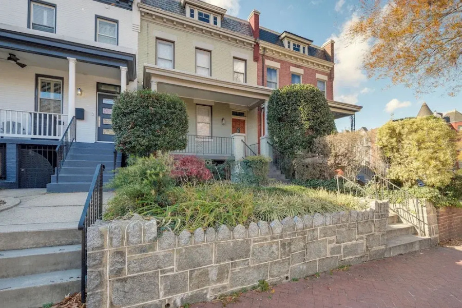 DC Apartment: 2 Mi to National Mall!